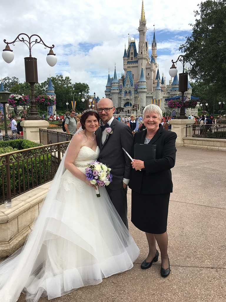 https://www.lovelyceremony.com/wp-content/uploads/2018/09/disney2.jpg